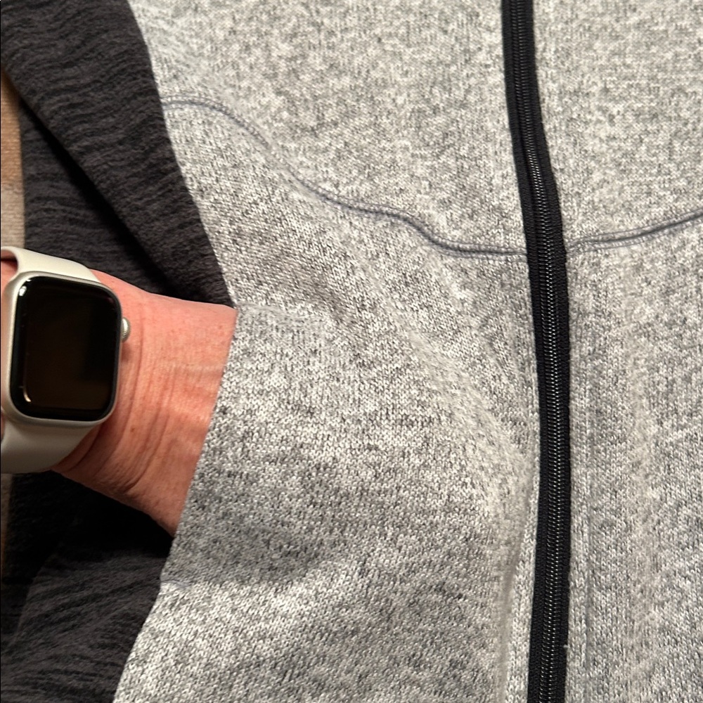 Tek Gear Grey and Charcoal Colorblock Fleece Full Zip, XS - Picture 5 of 8